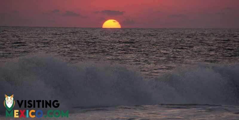 Pacific Coast of Mexico Sunset : Mexico RV Guide: Pacific Coast of Michoacan and Guerrero
